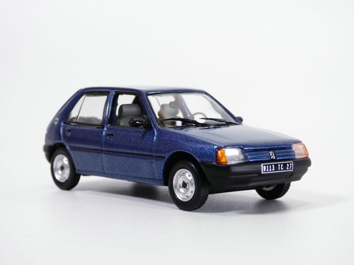 Peugeot 205 bleu - bleu, 1/43
